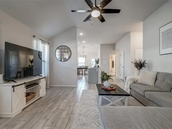 4804 Crystal Hill Dr, Oklahoma City, OK 73179