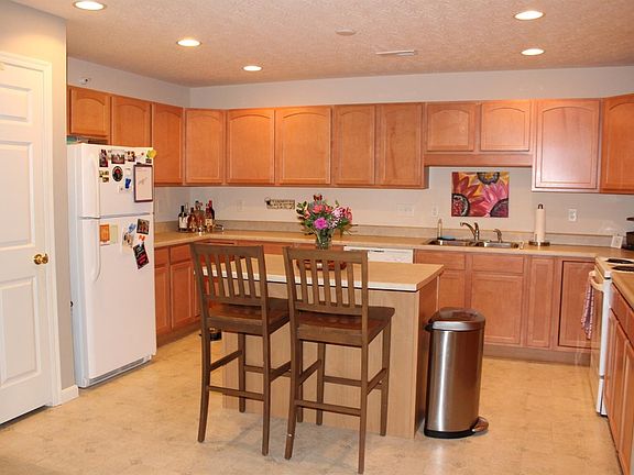 5th image of 7956 Pinnacle Point Dr APT 203
