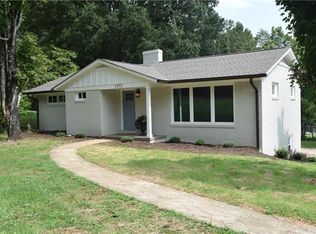 1372 Amherst Rd, Morganton, NC 28655