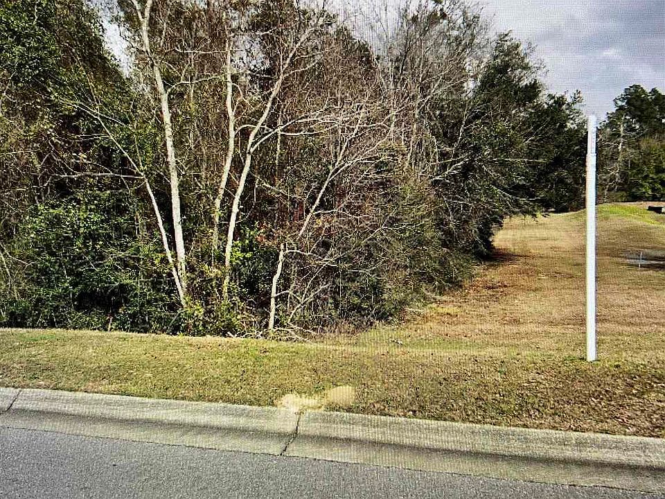 2nd image of 1450 Longbranch Dr