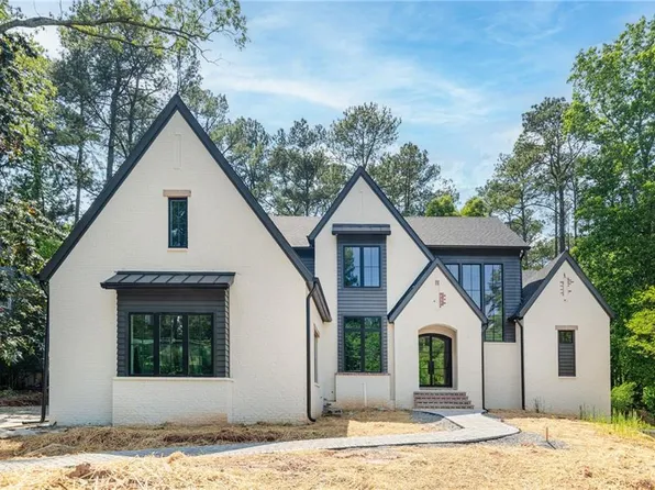 720 Edgewater Trl, Atlanta, GA 30328