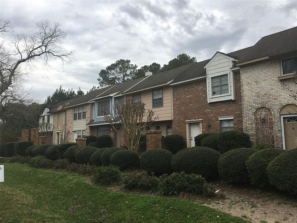 1st image of 425 Sunset Dr APT 6