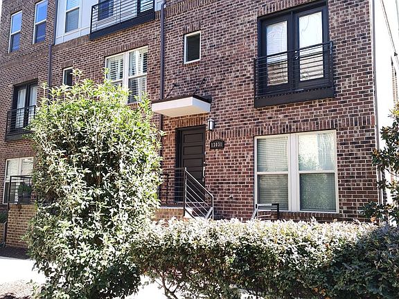 2nd image of 13031 Tinton Ave