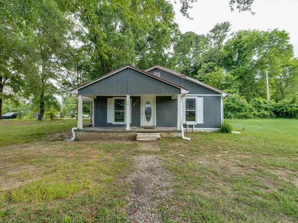 52 Alder Cir, Rossville, GA 30741