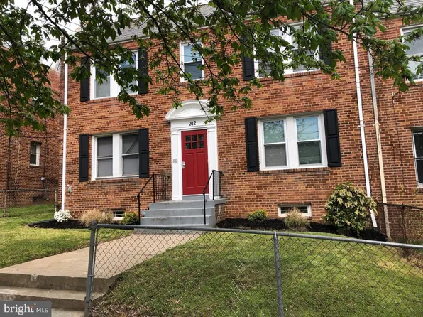312 34th St SE APT 2, Washington, DC 20019
