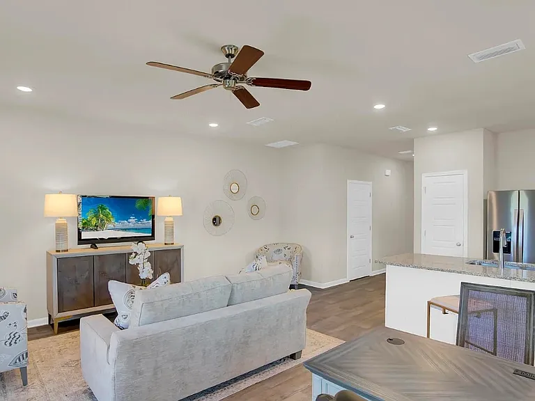 4148 Lost Bay Dr #1 — Photo 3