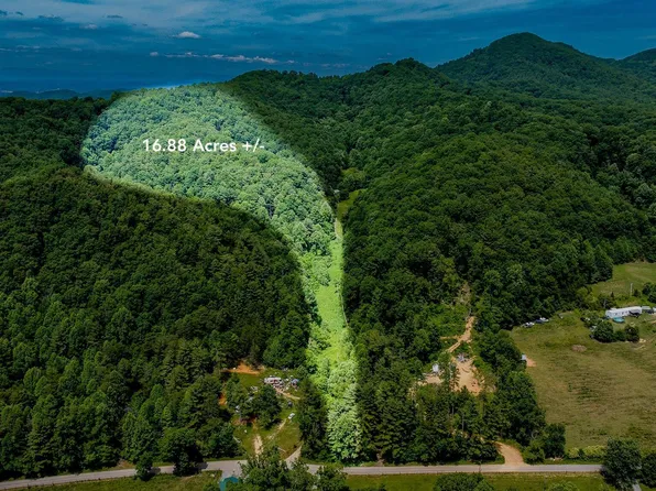 807 Wyatt Hollow Rd, Bristol, TN 37620