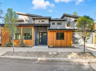 2 NW Hood Pl, Bend, OR 97703