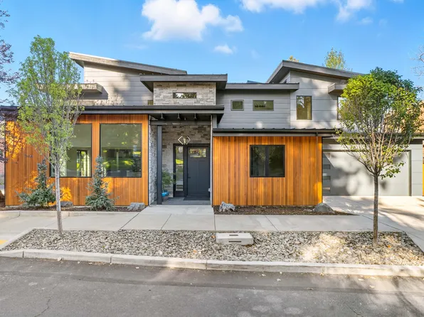 2 NW Hood Pl, Bend, OR 97703