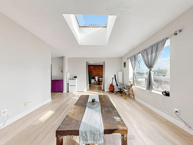 131 Wineva Ave #G — Photo 4