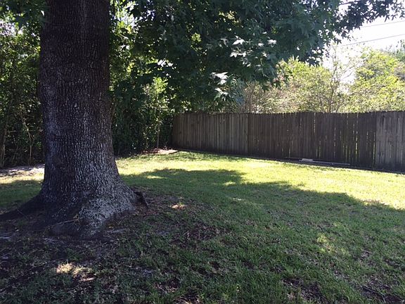 5th image of 205 Fairmont Dr