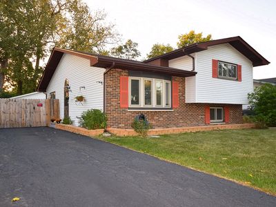 344 Oak Ave, Wood Dale, IL, 60191