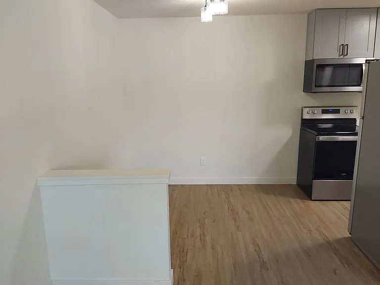 1701 Palm Dr #3 — Photo 8