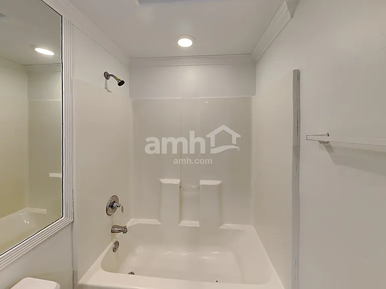 468 Springfield Dr — Photo 17