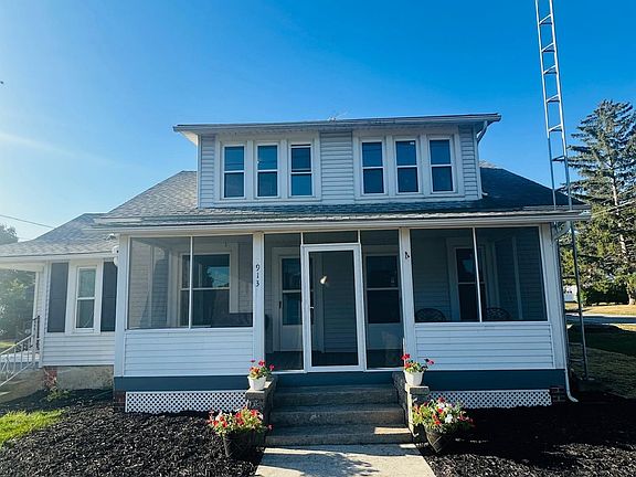 4th image of 913 Church St