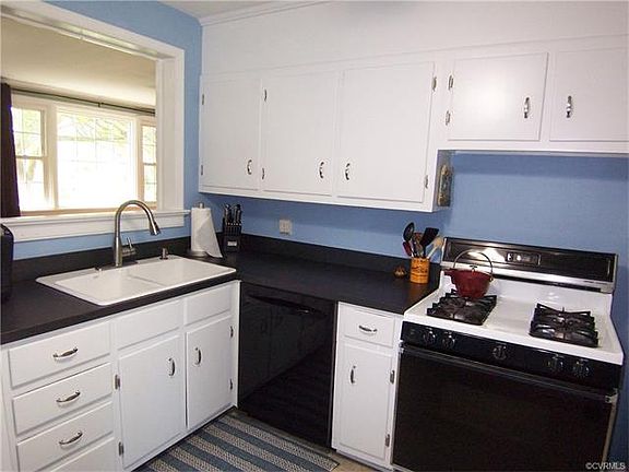 3rd image of 4809 Adair Ave