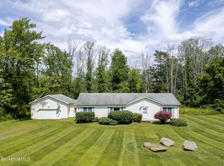 127 Old Joe Rd, Sheffield, MA 01257
