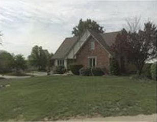 1st image of 1200 NW Oak Leaf Ct
