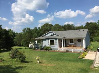 1120 Lloyd White Rd, Lake Wylie, SC 29710