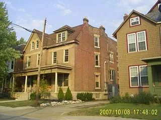 142-144 Wilson Ave photo 1