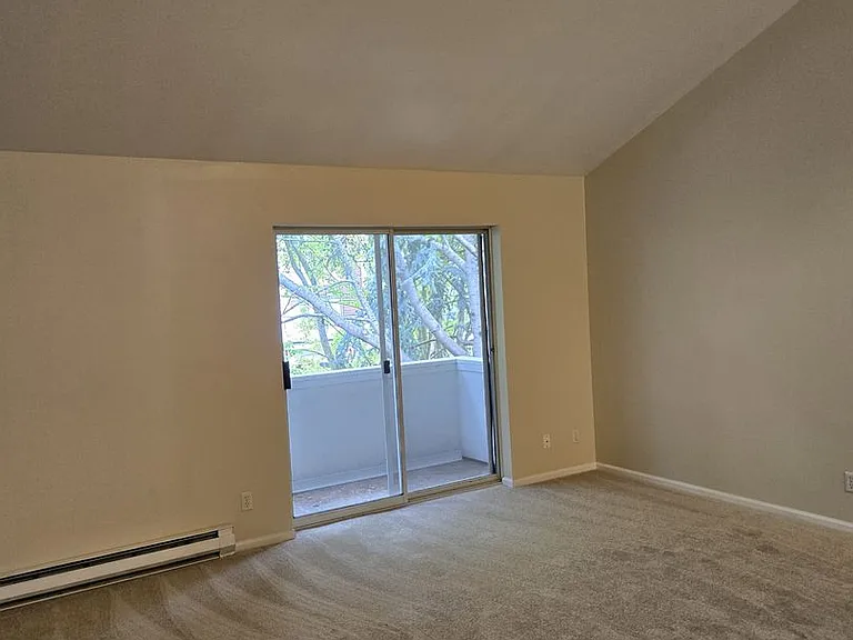 1531 NW 61st St #303 — Photo 4