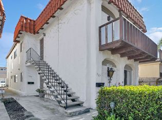 Rosemont St 325-327, La Jolla, CA 92037