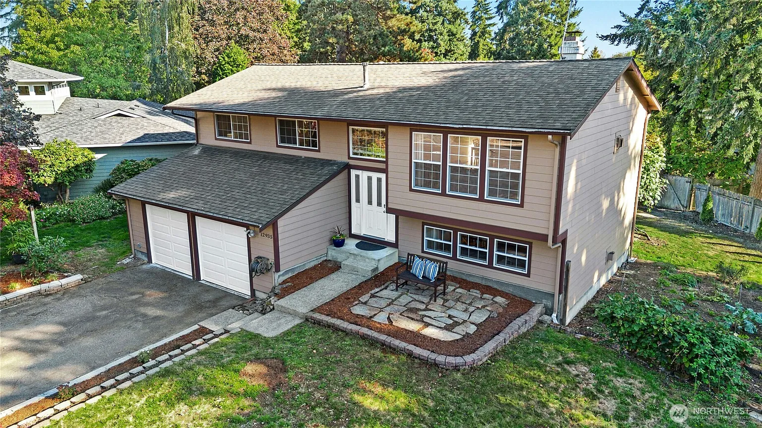 12935 NE 130th Street photo 1