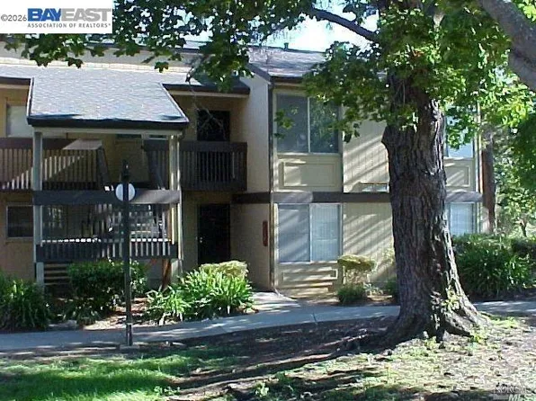 355 Parkview Terrace A8 #A8, Vallejo, CA 94589