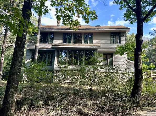 S42W34800 Big Oak DRIVE, Dousman, WI 53118