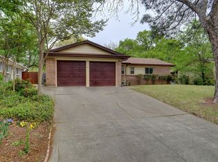 505 Oakwood Dr, Euless, TX 76040