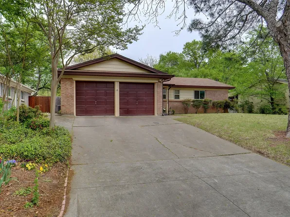 505 Oakwood Dr, Euless, TX 76040