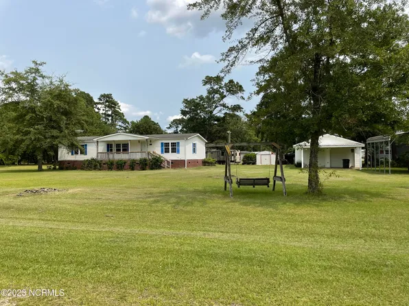 221 Chestnut Lane, Grantsboro, NC 28529
