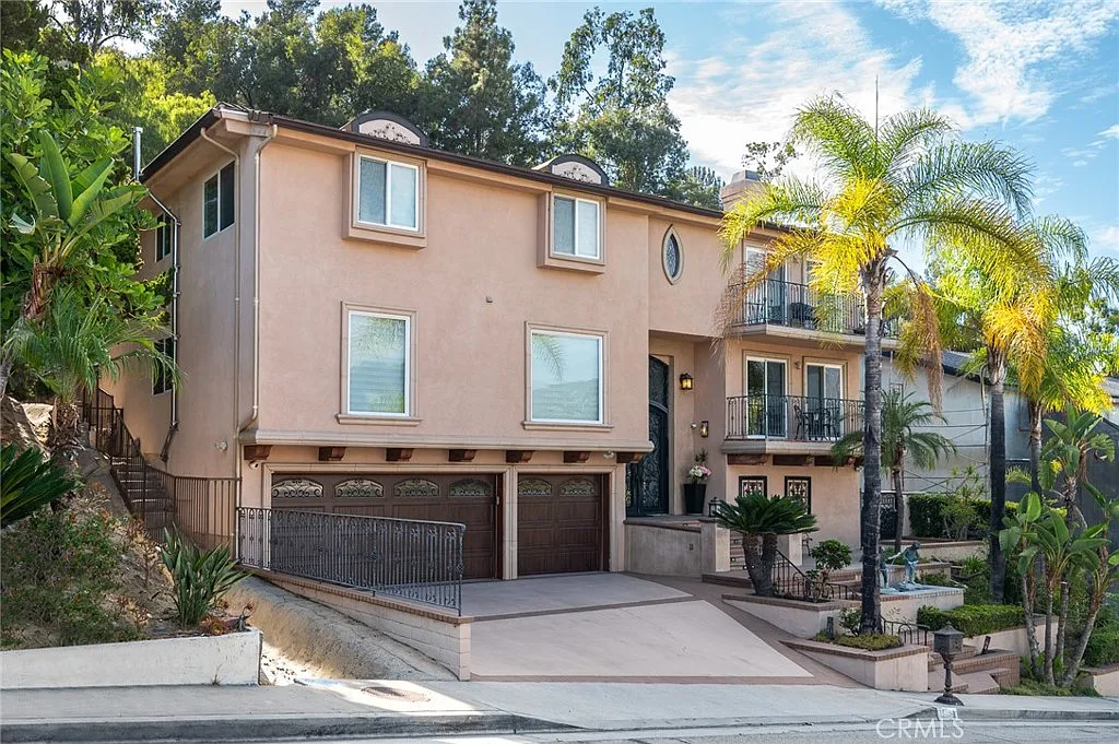 5 bed, 5500 sqft, $9,680 — Photo 3