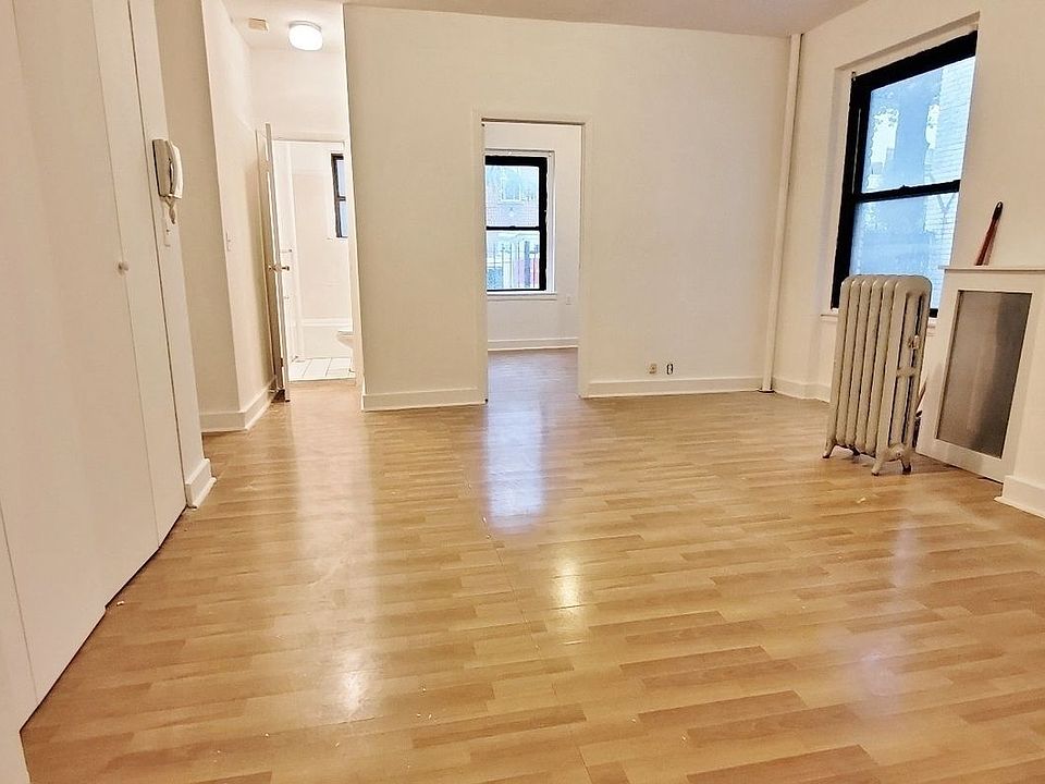 1st image of 2168 35th St APT 1F