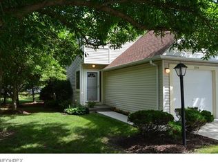 5554 Suncrest Ct #99A, Parma, OH 44134