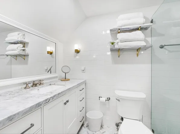 54 Magnolia Avenue image 9 of 17