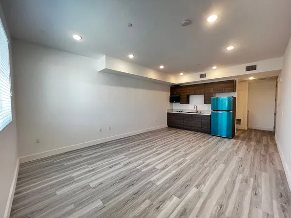 552 N Heliotrope Dr #303, Los Angeles, CA 90004