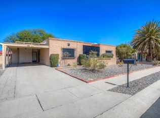 941 S La Bellota, Green Valley, AZ 85614
