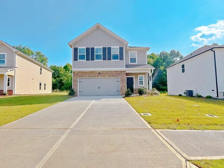 366 Golden Eagle Pkwy — Photo 1