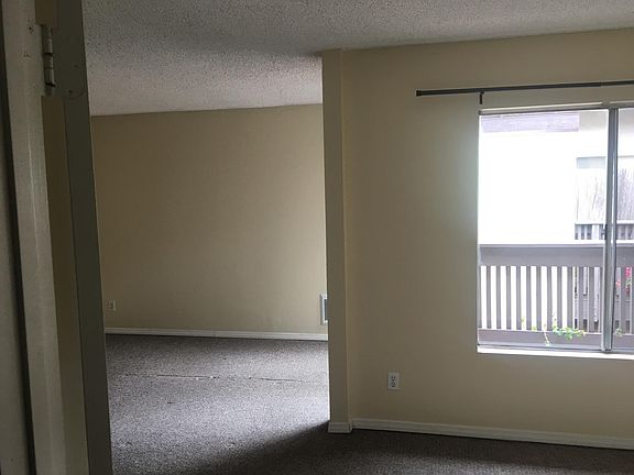 3rd image of 7938 Mission Center Ct Unit E