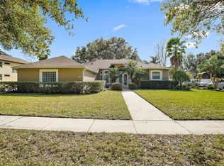 90 Demens St, Oakland, FL 34760