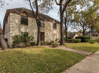 302 Wood Loop St, Houston, TX 77015