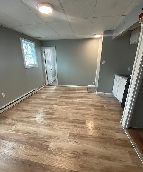 8 Hedley Ave #8 — Photo 5