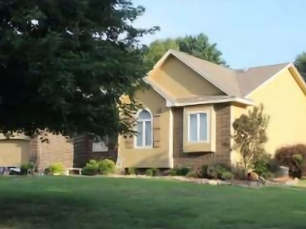 5 W Lake Dr