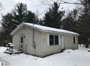 840 Cedar Trl, Interlochen, MI 49643