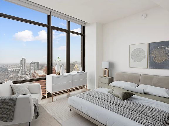 3rd image of 92-27 160th St #2106