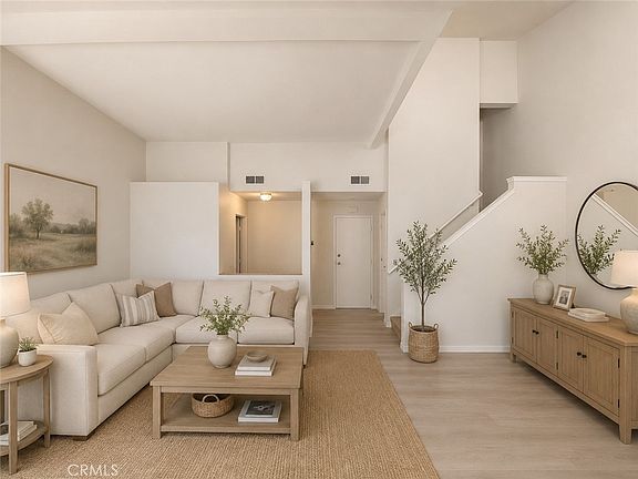 4th image of 750 E 5th St