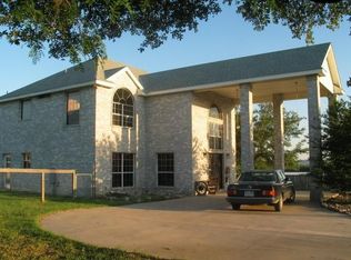 678 Casey Dr, Bandera, TX 78003