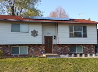 1720 W Davis Dr, Layton, UT 84041