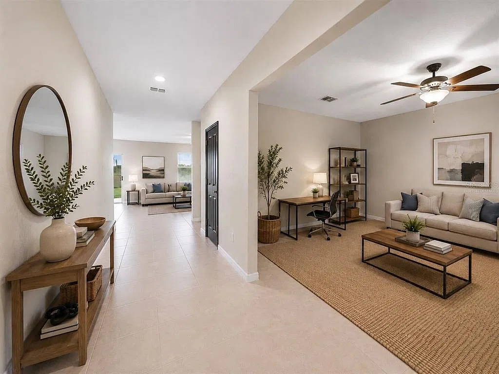 4 bed, 2.5 bath, 2635 sqft, $2,500 — Photo 2
